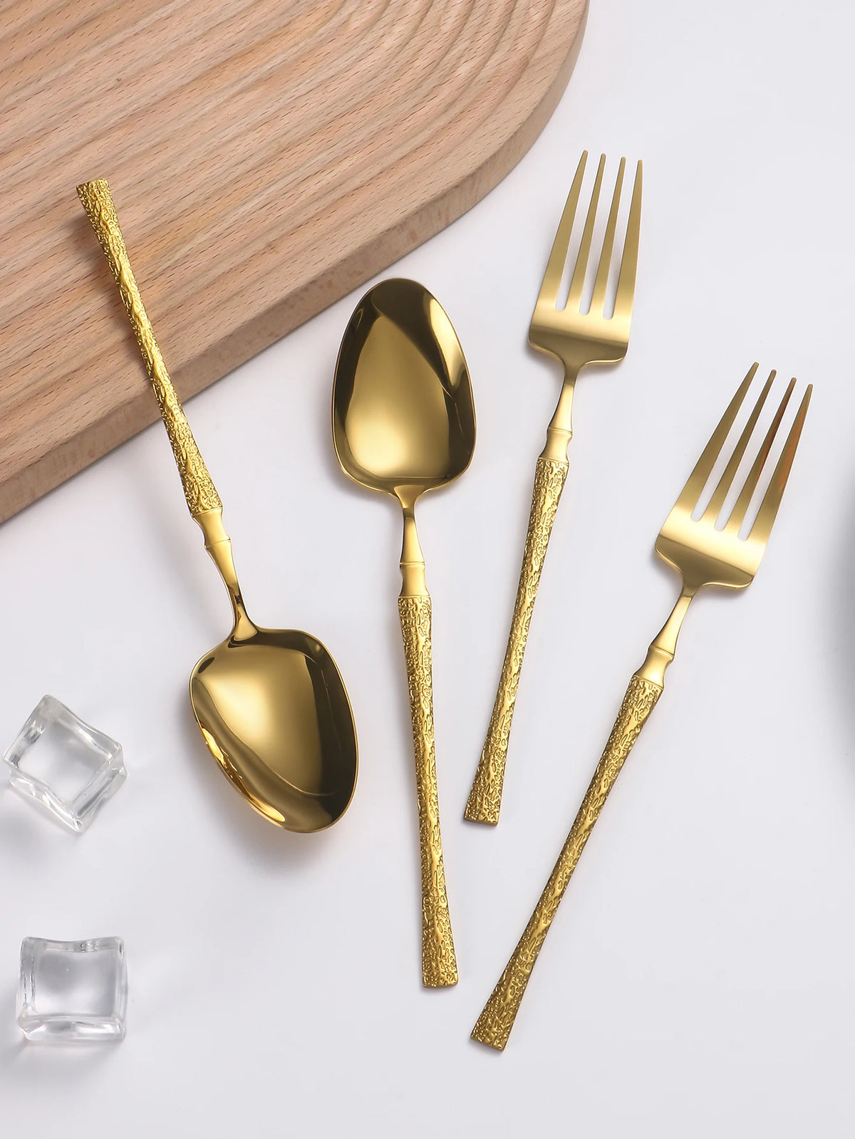 15-Piece Gold Hammered-Handle Flatware Set (Service for 3)