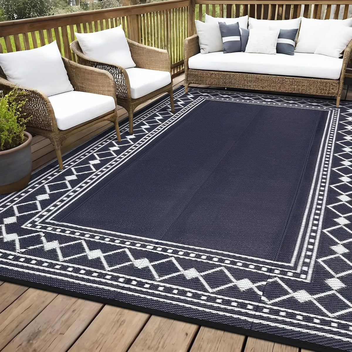 Reversible Outdoor Patio Rug 8' x 10' – Waterproof Plastic Straw Mat, Black & White