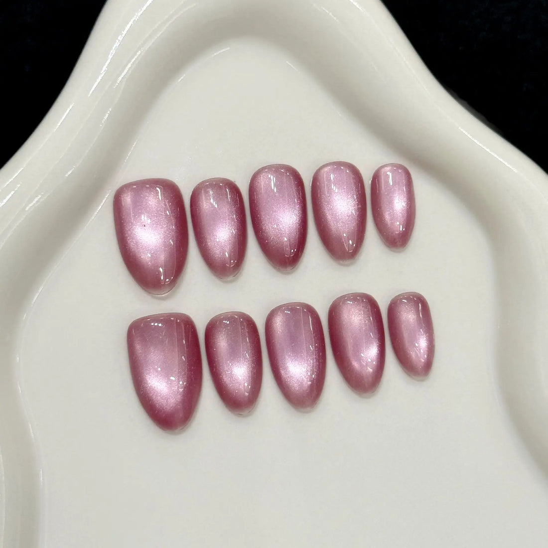 Handmade Cat-Eye Press-On Nails, 10 pcs (Short Almond, Sized XS-L)