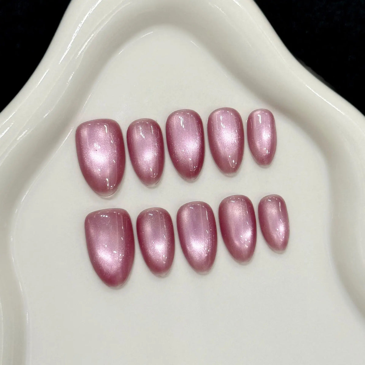 Handmade Cat-Eye Press-On Nails, 10 pcs (Short Almond, Sized XS-L)