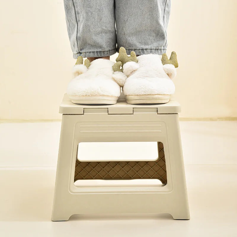 Foldable Portable Stool – Lightweight Camping & Step Stool with Carry Handle