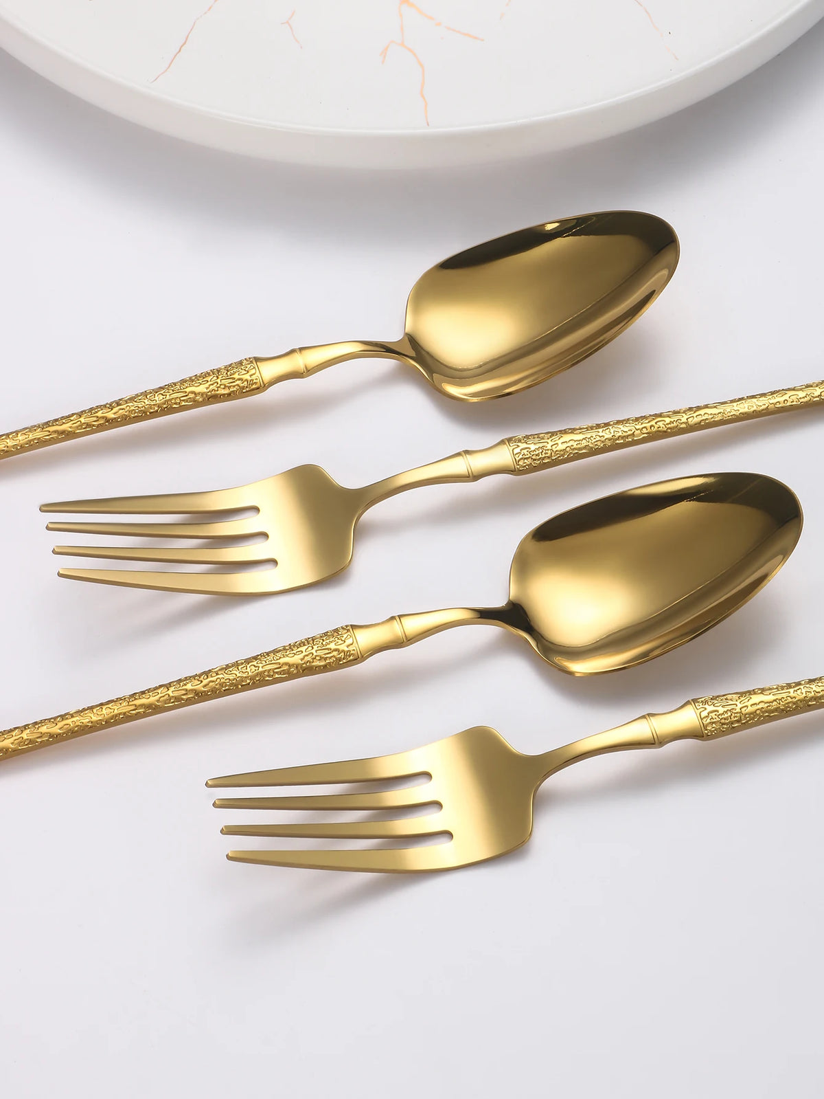 15-Piece Gold Hammered-Handle Flatware Set (Service for 3)