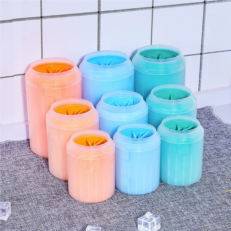Portable dog paw cleaner cup